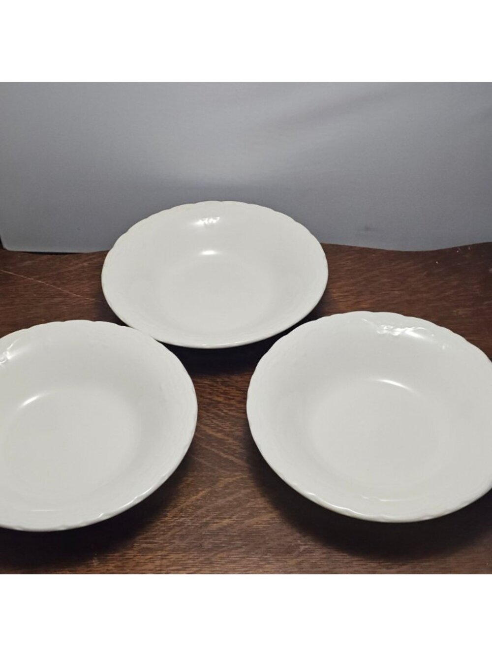 4 Versailles Soup Bowls by Tabletops Unlimited 8" wide rim embossed vintage scal - Picture 9 of 9